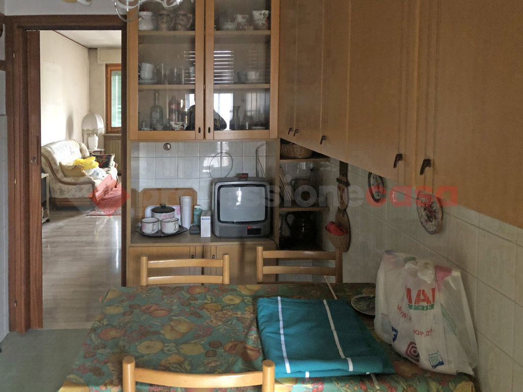 Trilocale con box a Novara