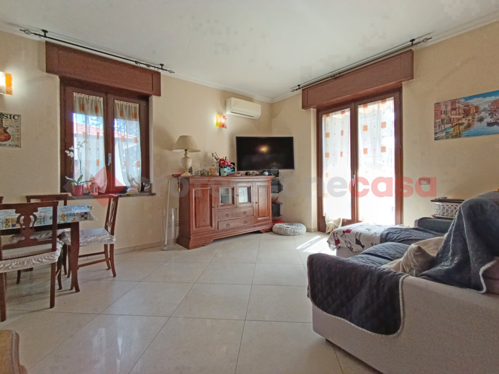 Quadrilocale con box a Arona