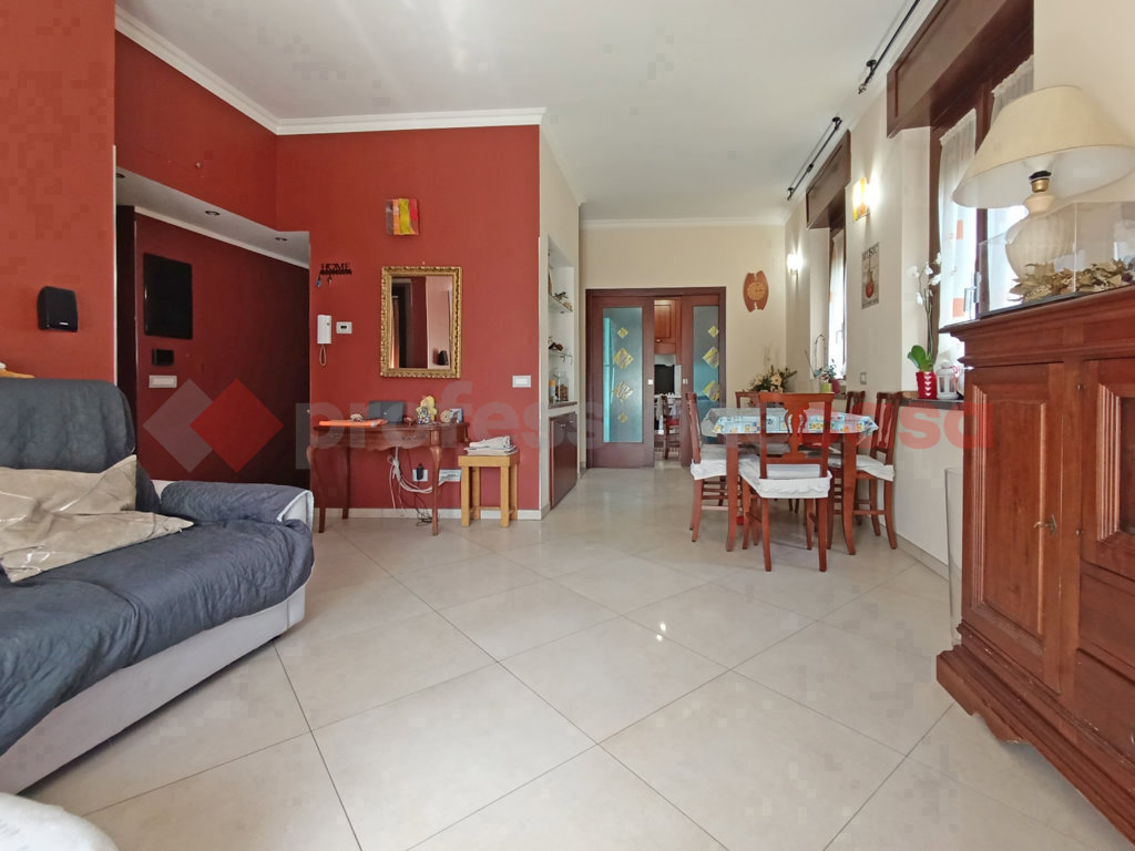 Quadrilocale con box a Arona