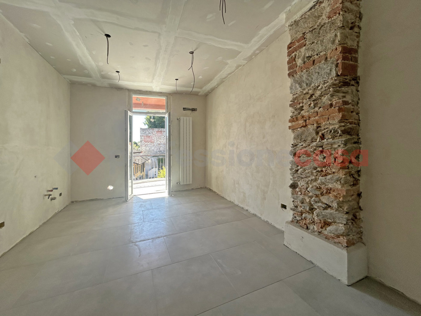 Trilocale ristrutturato a Arona