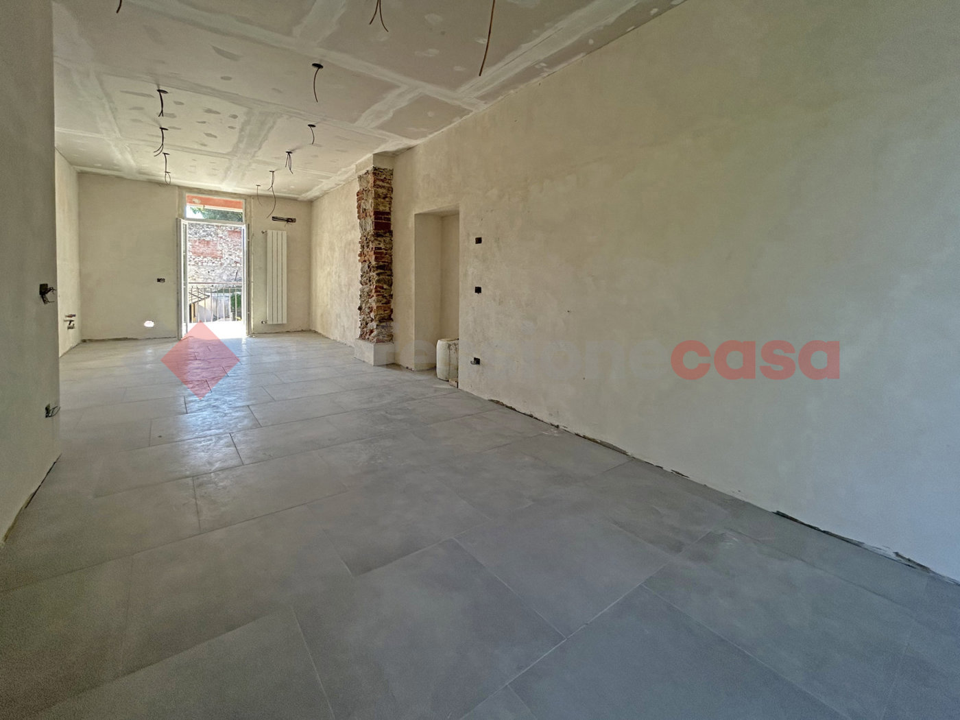 Trilocale ristrutturato a Arona