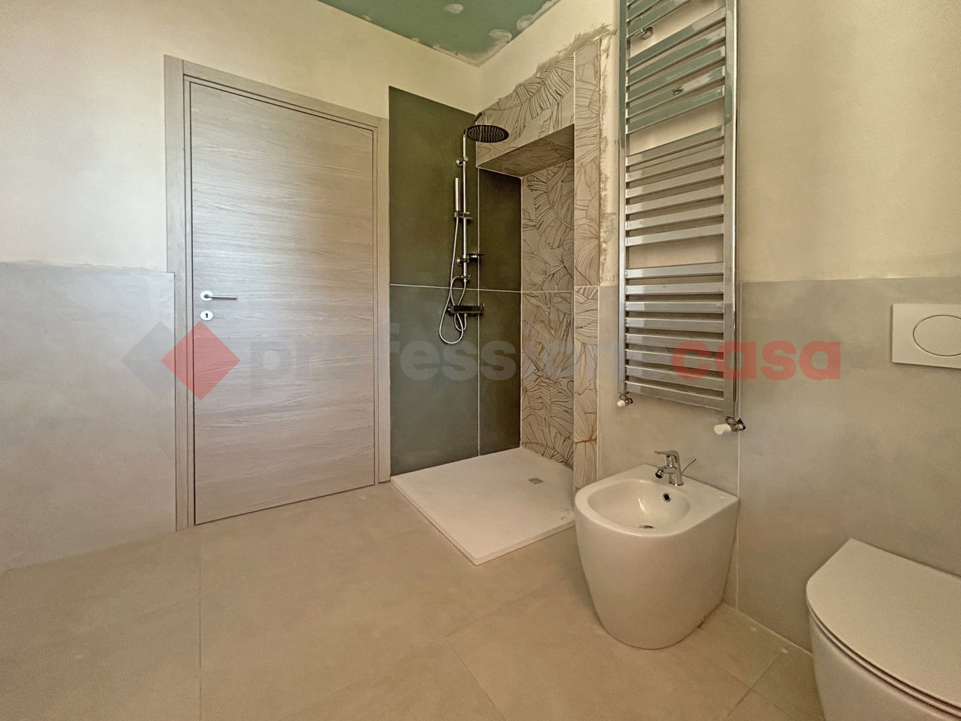 Trilocale ristrutturato a Arona