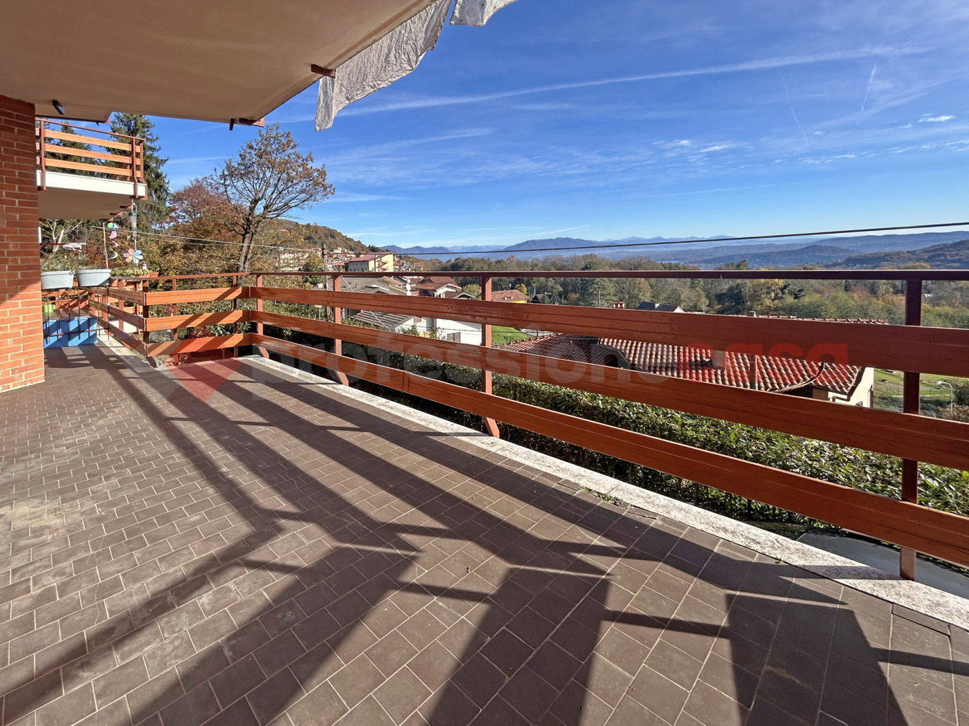 Bilocale con box a Colazza