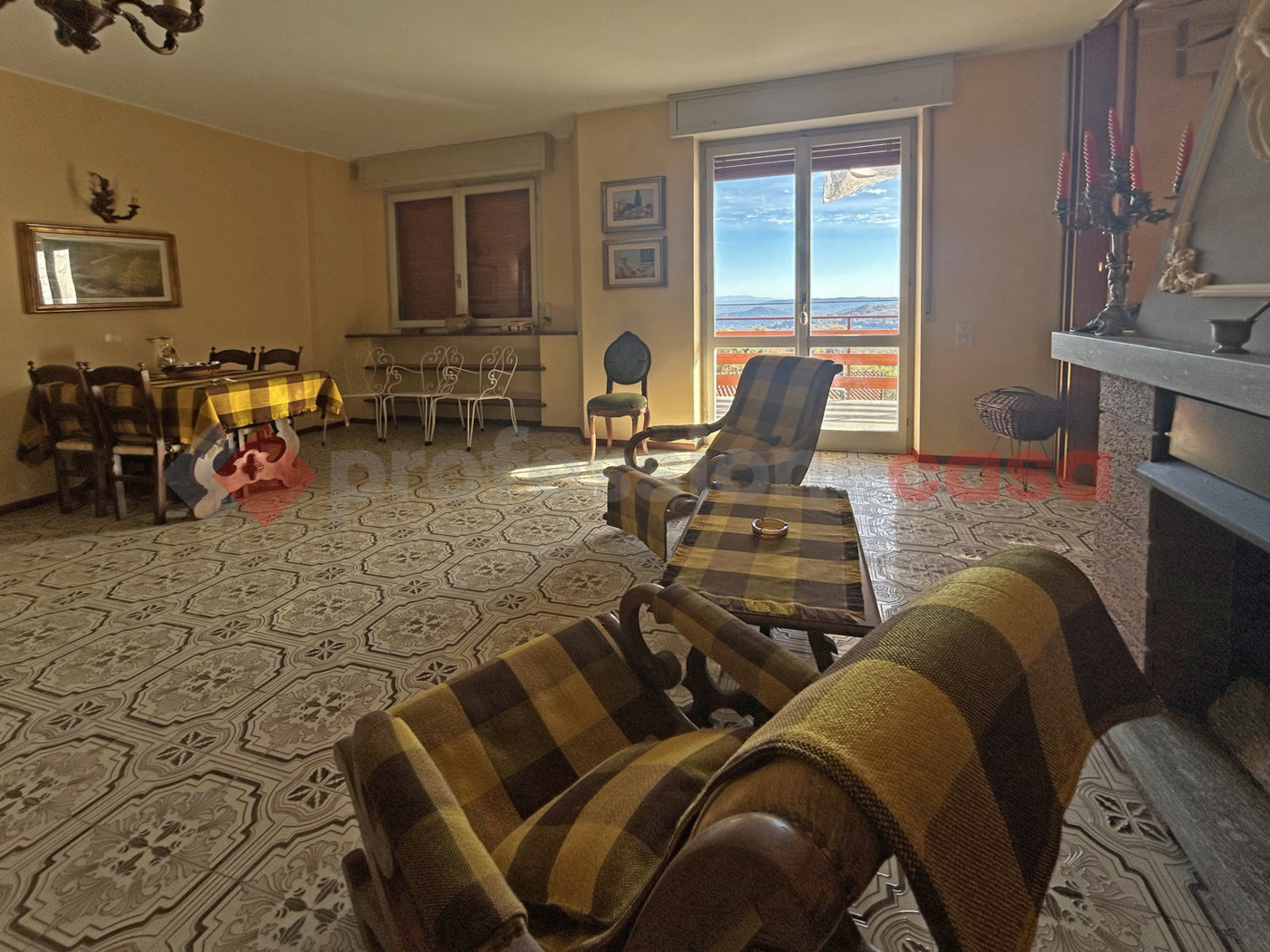 Bilocale con box a Colazza