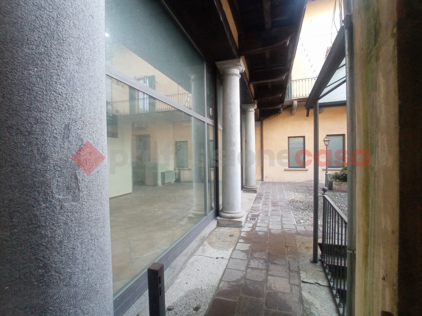 Negozio in vendita a Verbania