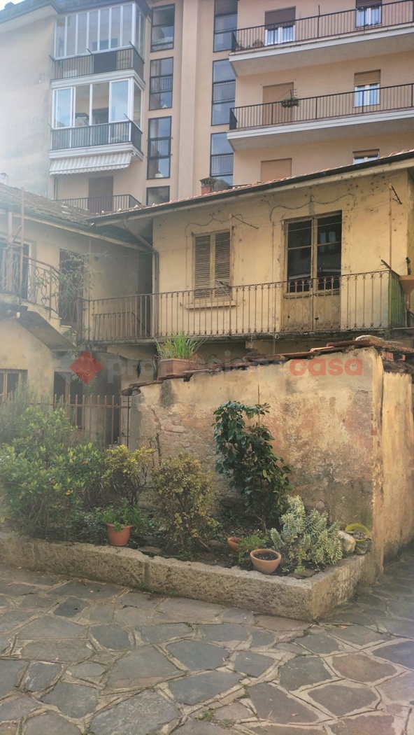 Rustico con giardino a Omegna