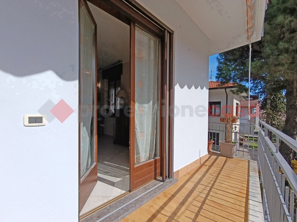 Quadrilocale ristrutturato a Arona