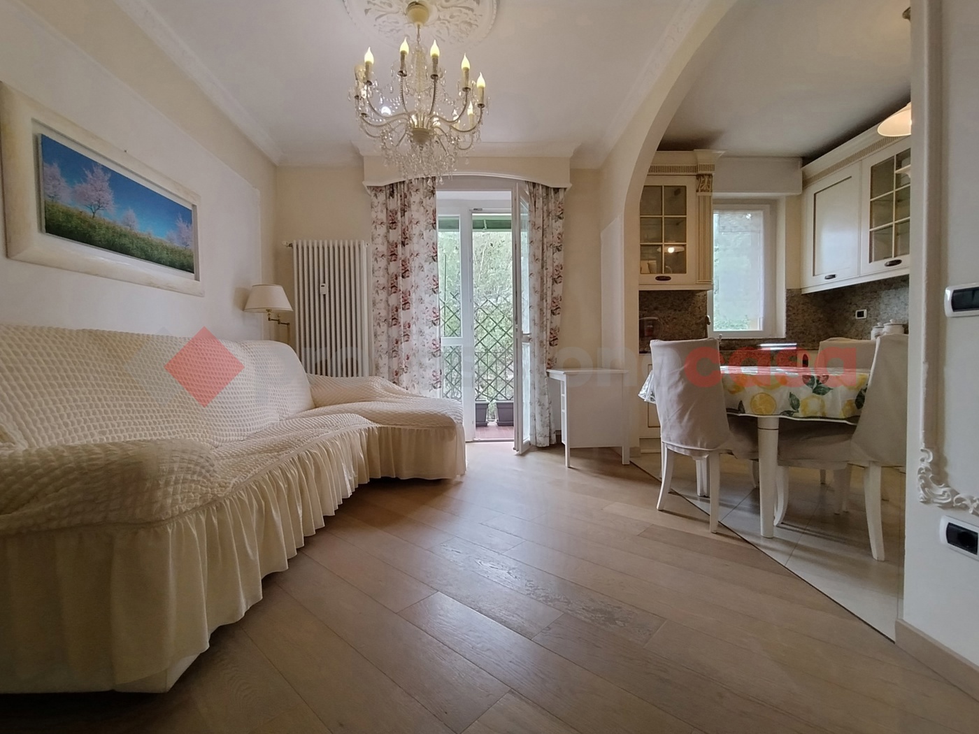 Trilocale arredato in affitto a Arona