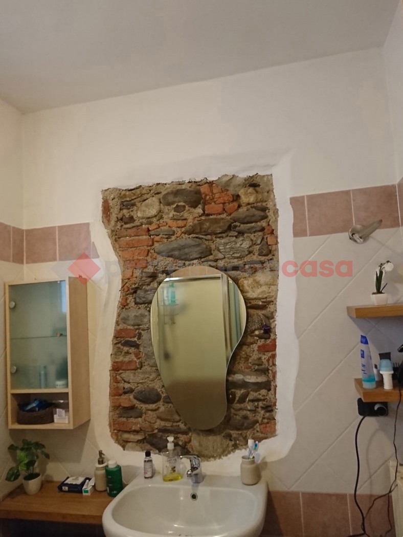 Bilocale con box a Borgomanero