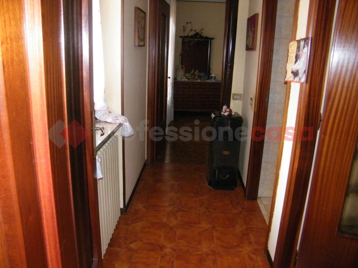 Casa indipendente in vendita a Bogogno