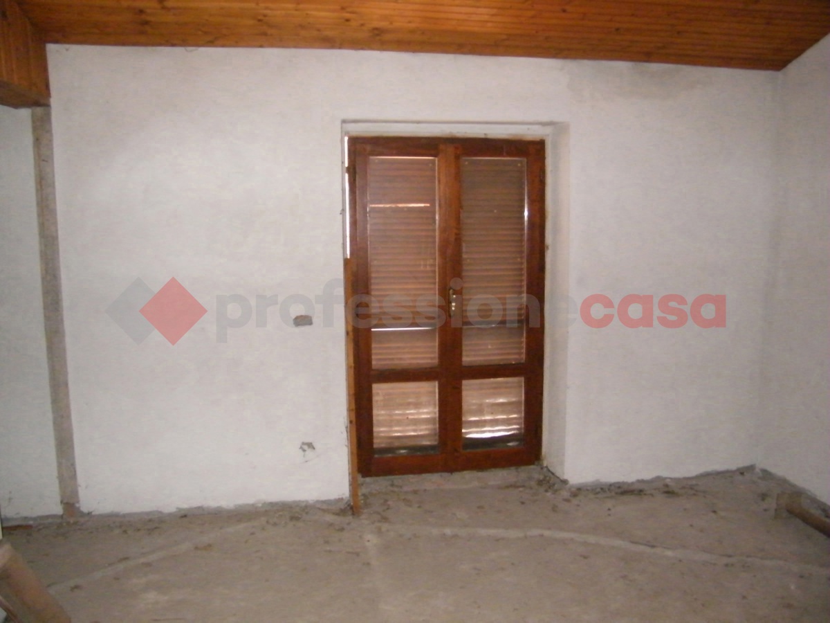 Casa indipendente in vendita a Bogogno