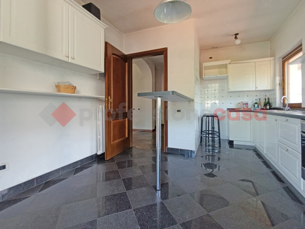 Villa con giardino a Stresa