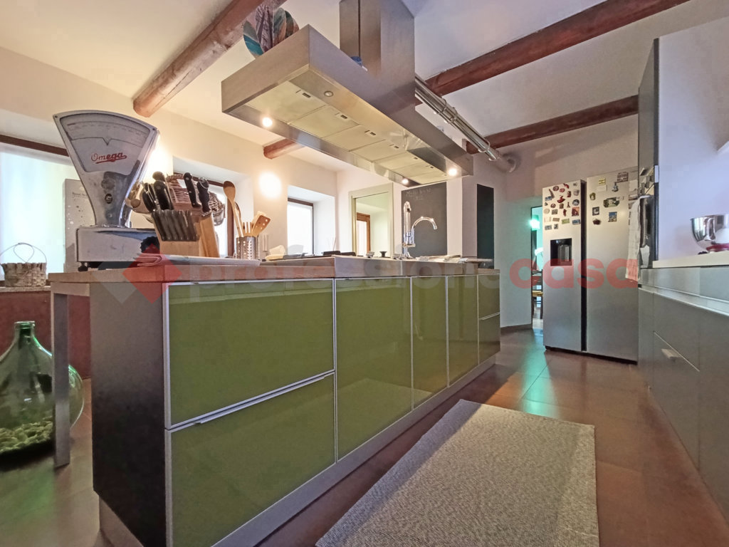 Casa indipendente con giardino a Invorio