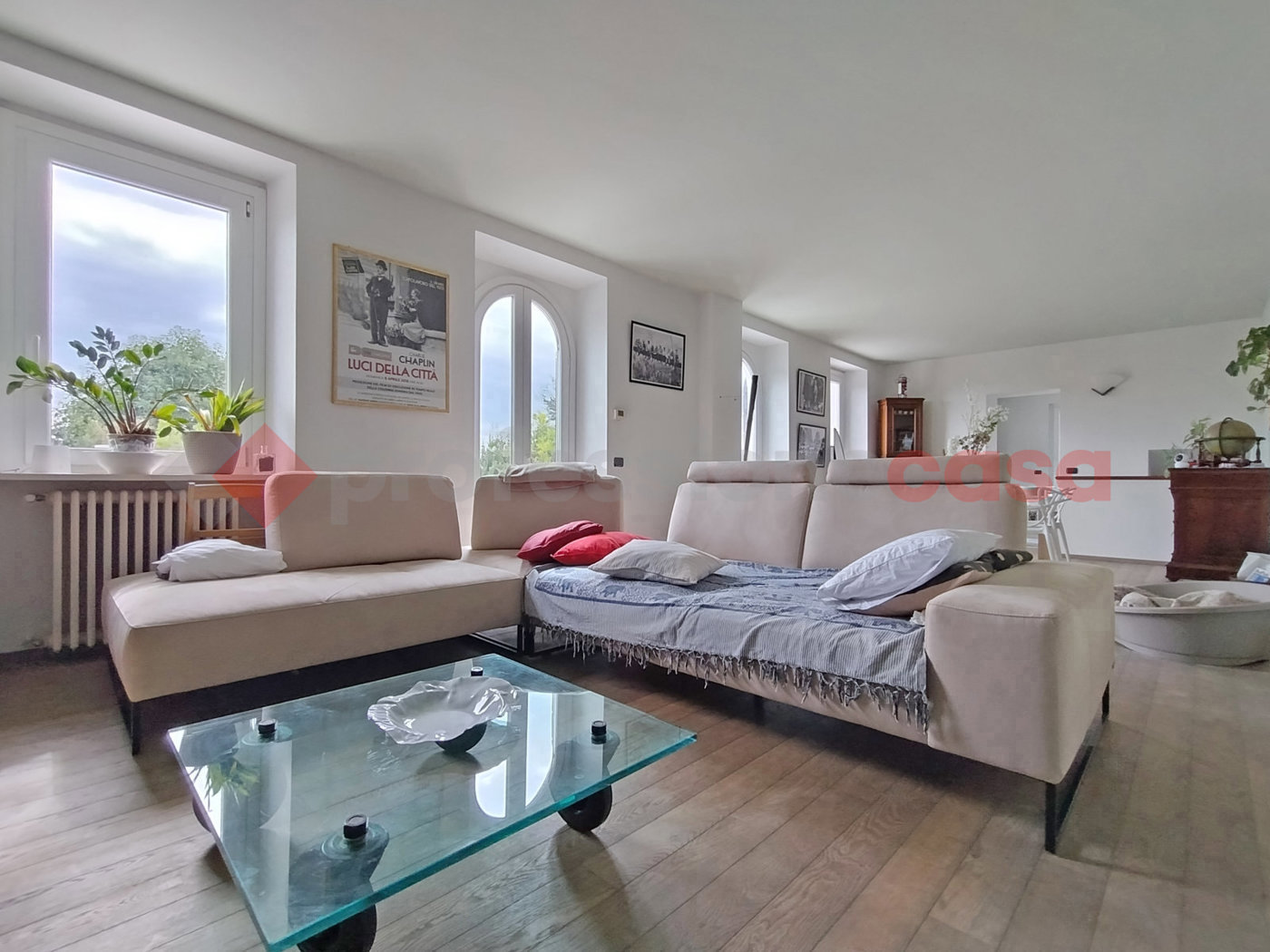 Villa con giardino a Lesa