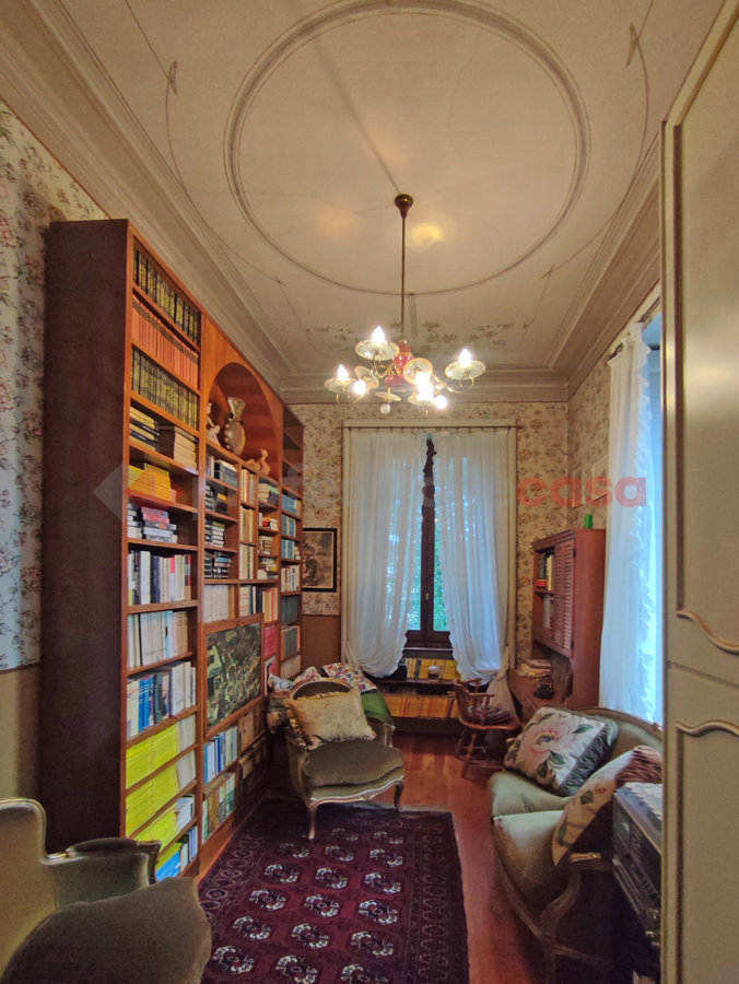 Villa con giardino a Lesa