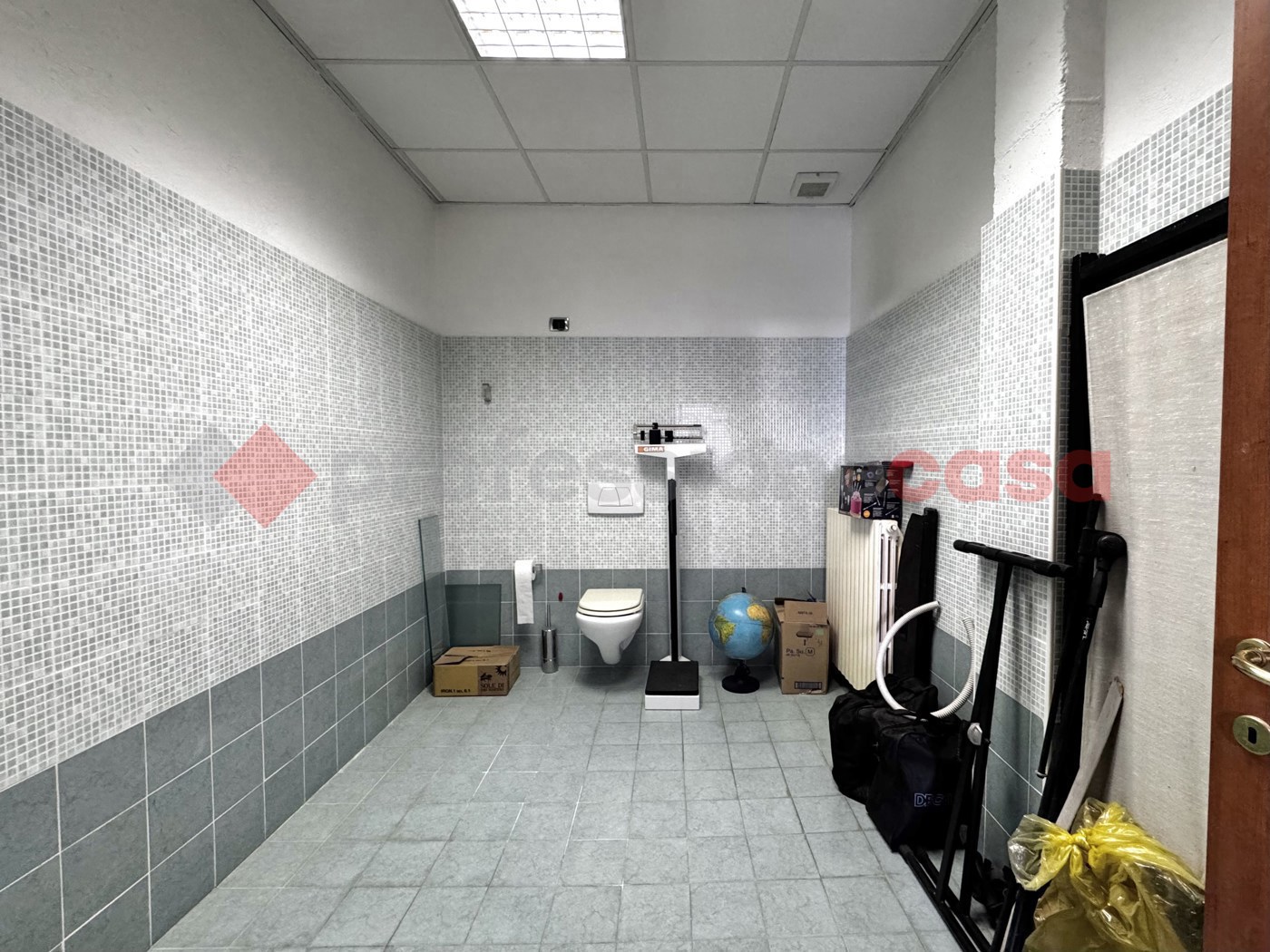 Trilocale con box a Dormelletto