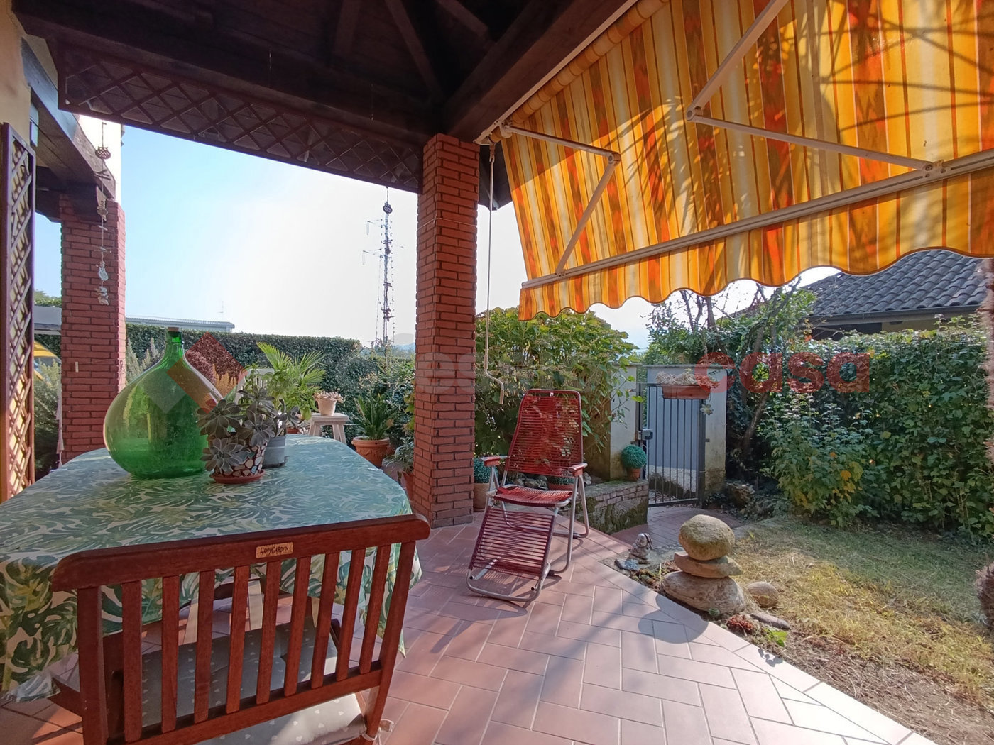 Villa con giardino a Comignago