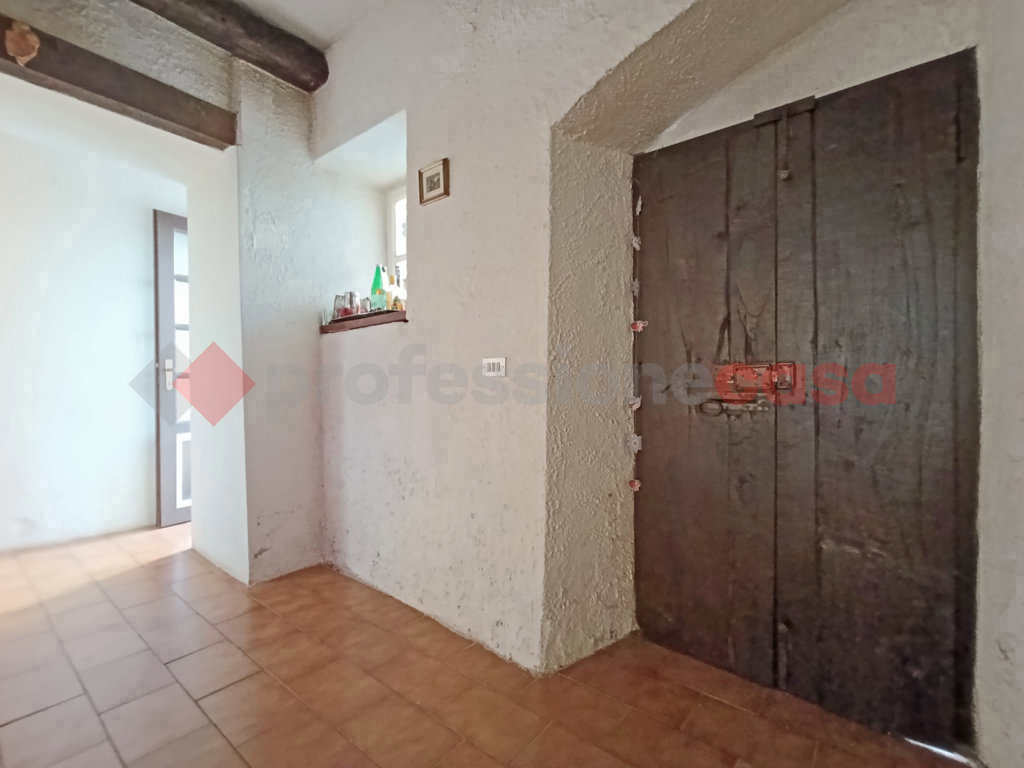 Casa indipendente con giardino a Colazza