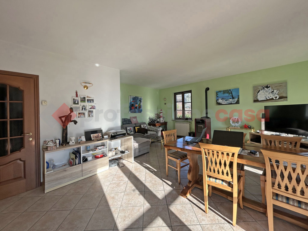 Villa con giardino a Colazza