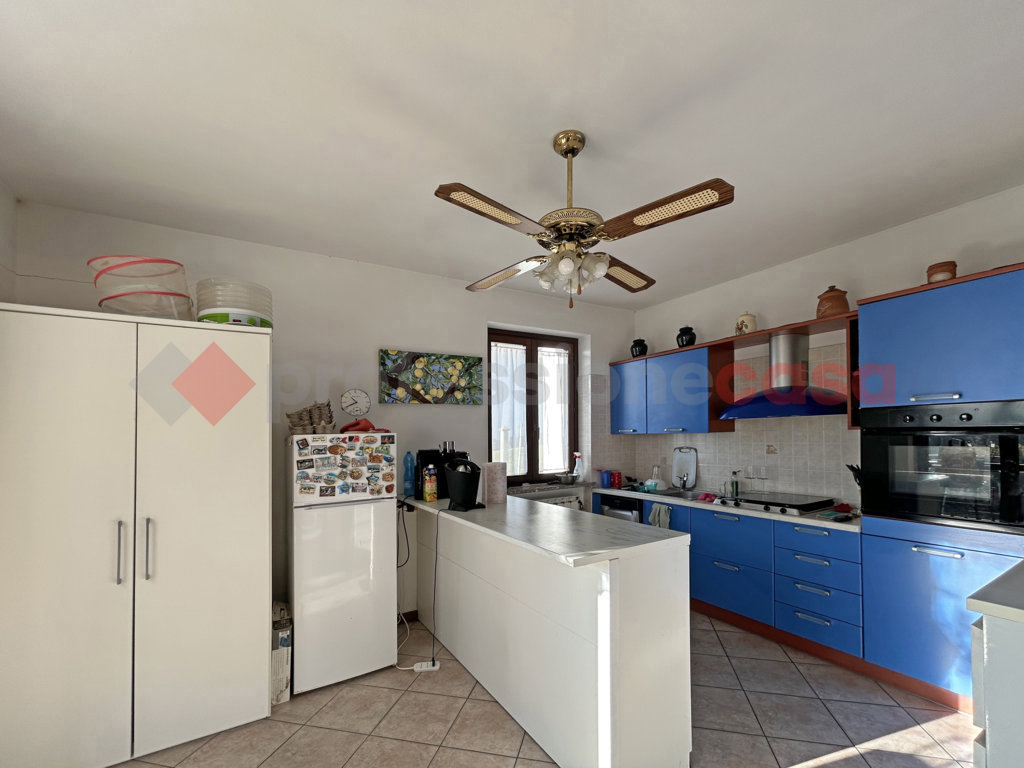 Villa con giardino a Colazza