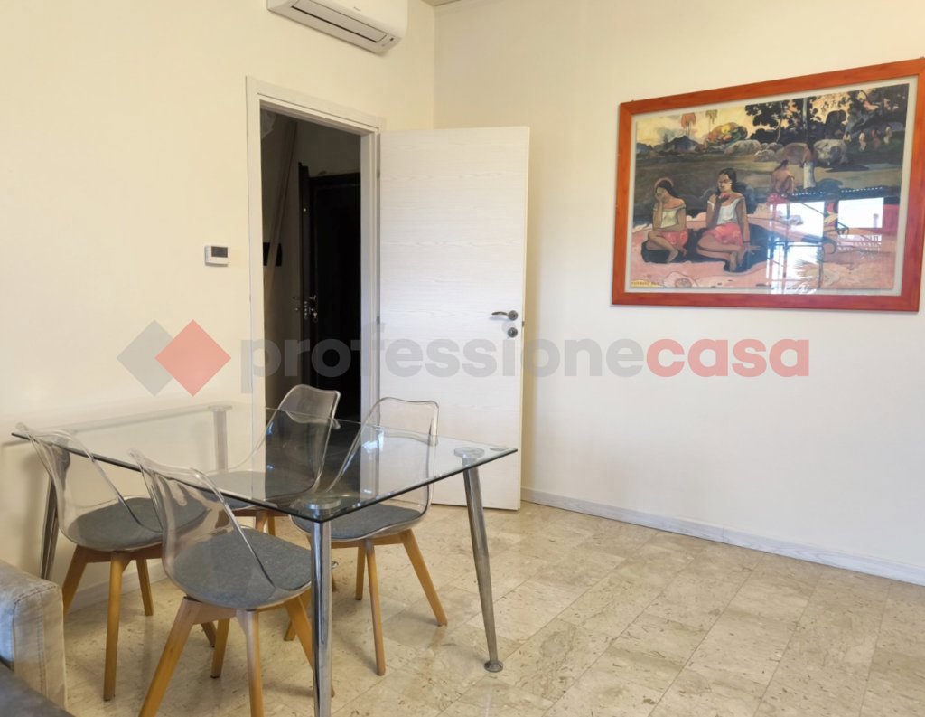 Bilocale arredato in affitto a Arona