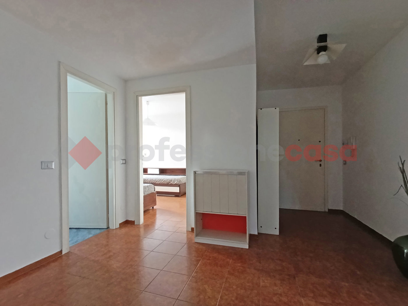 Trilocale arredato in affitto a Dormelletto