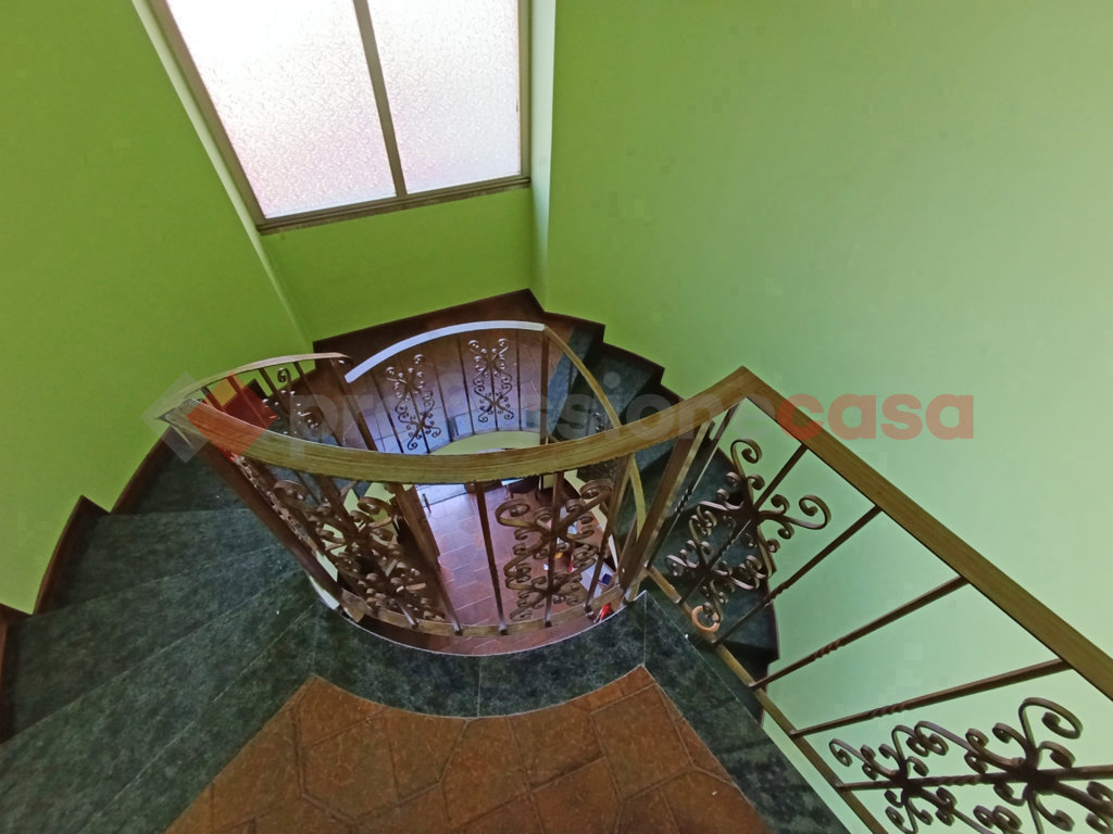 Villa Bifamiliare con giardino a Dormelletto