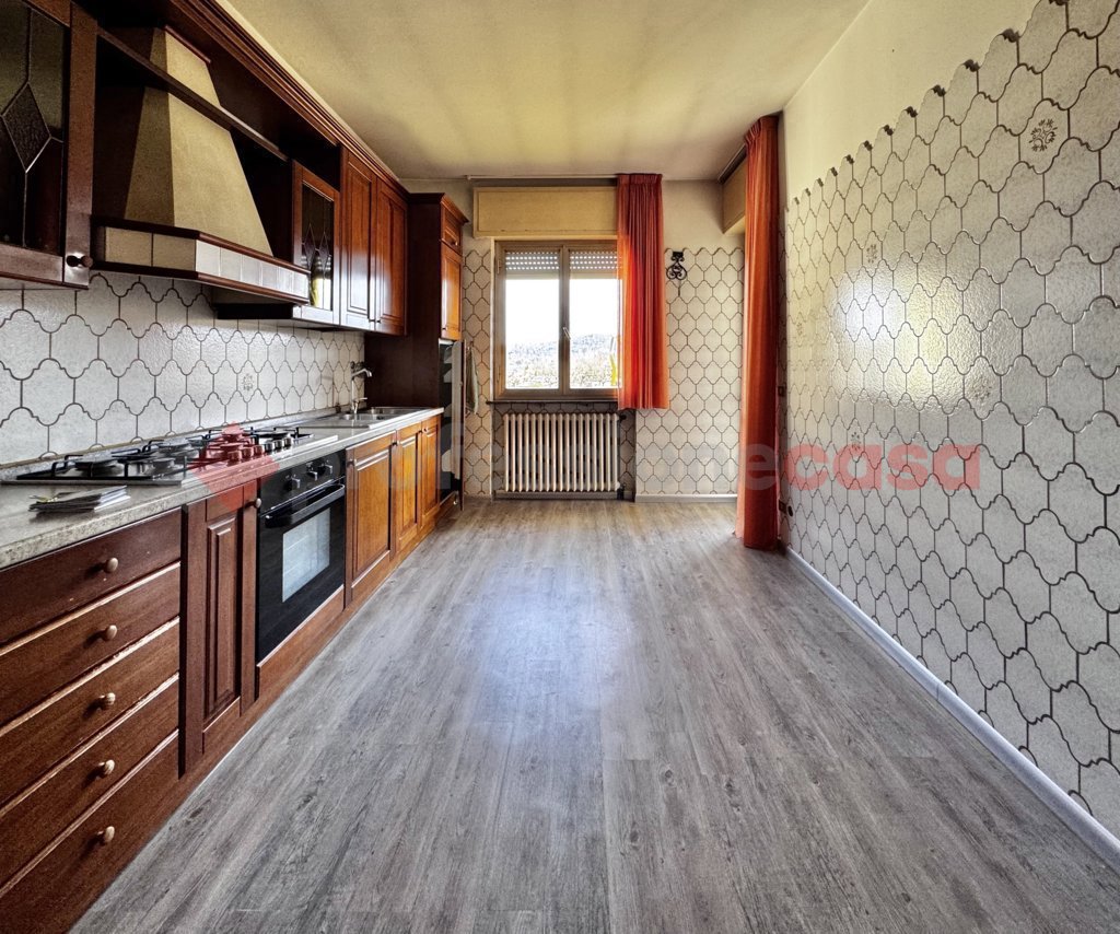 Villa Bifamiliare con giardino a Dormelletto