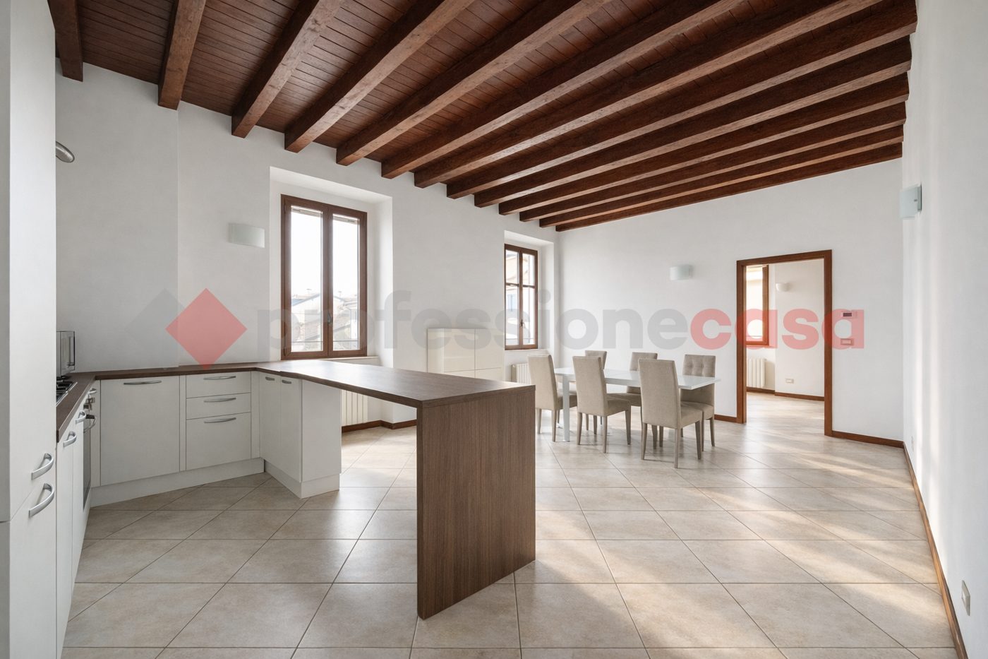 Trilocale ristrutturato a Arona