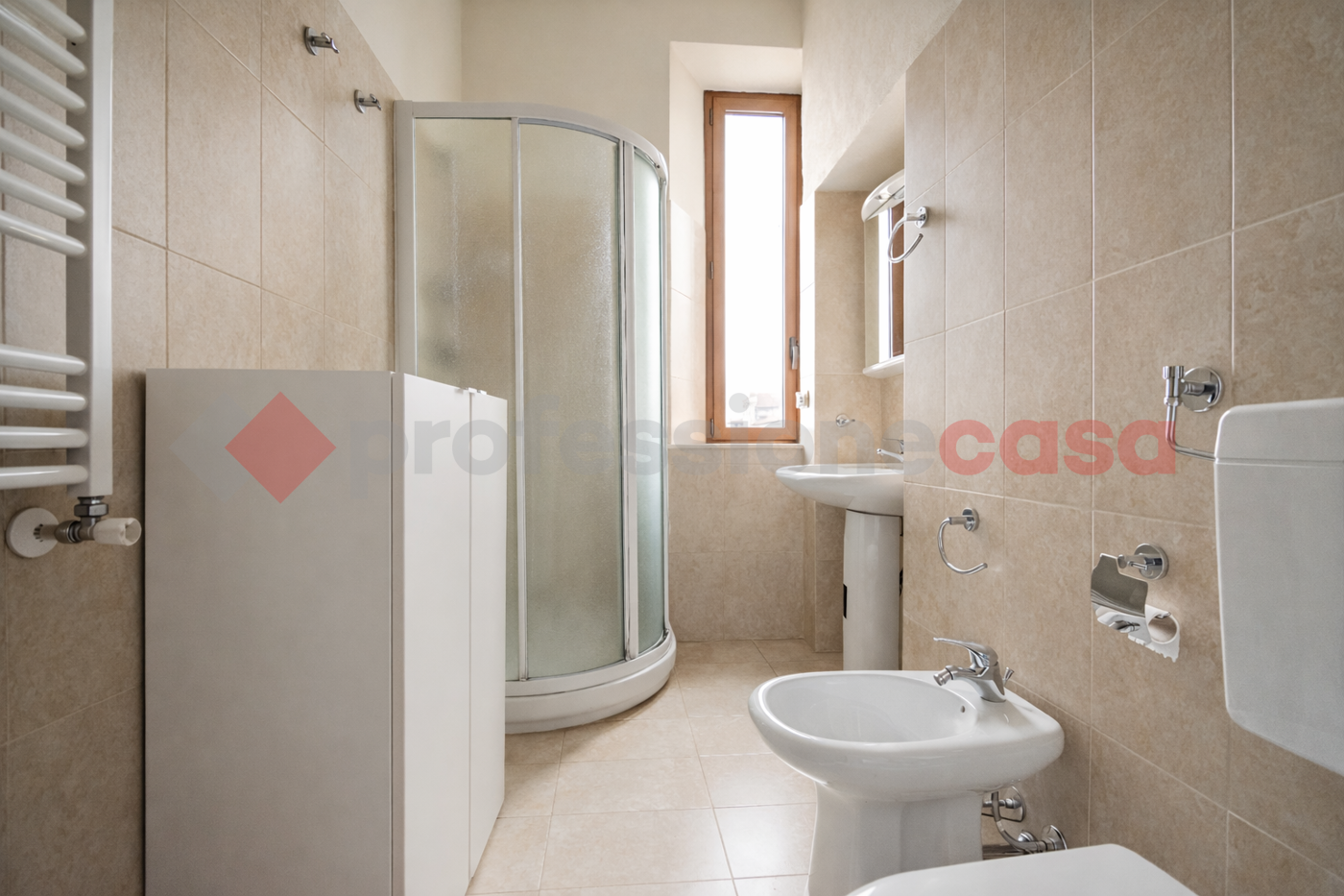 Trilocale ristrutturato a Arona