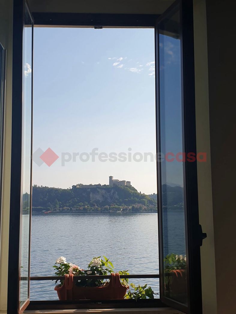 Trilocale arredato in affitto a Arona