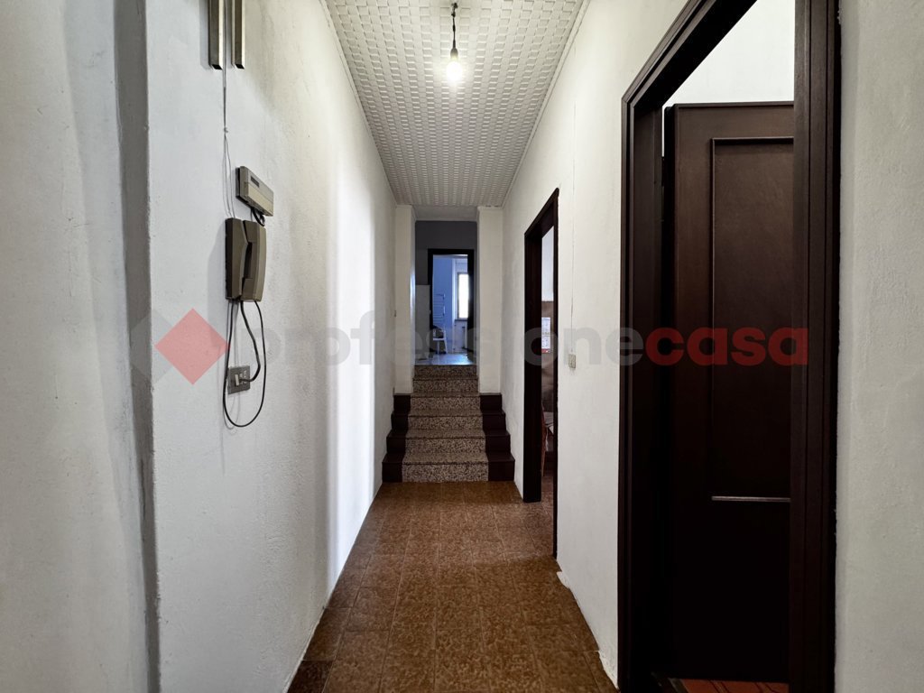 Casa indipendente in vendita a Castelletto Sopra Ticino