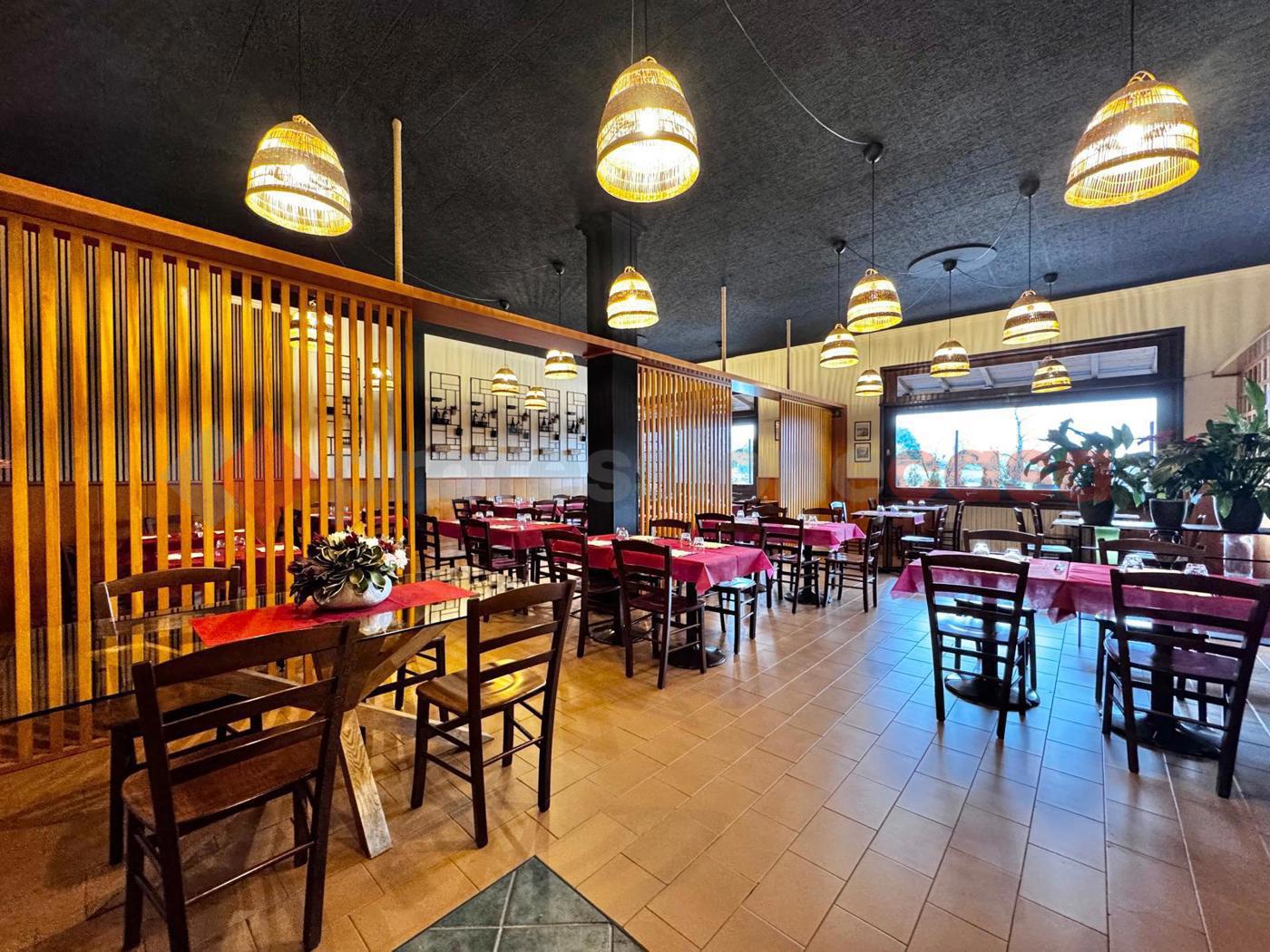 Attivit� commerciale Ristorante e pizzeria in vendita a Massino Visconti