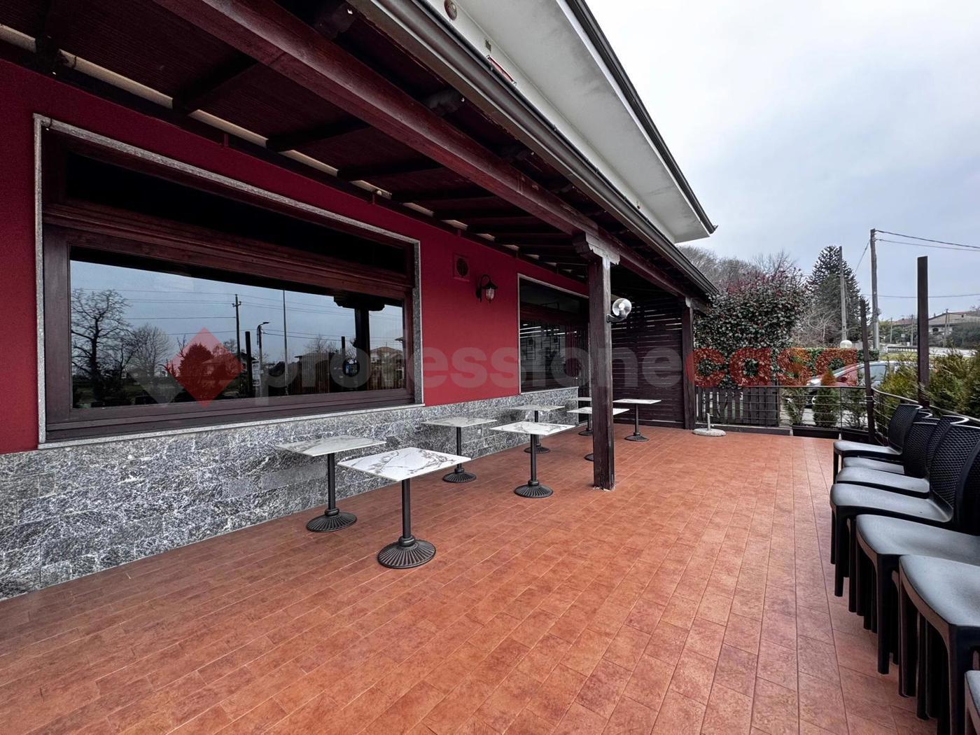 Attivit� commerciale Ristorante e pizzeria in vendita a Massino Visconti