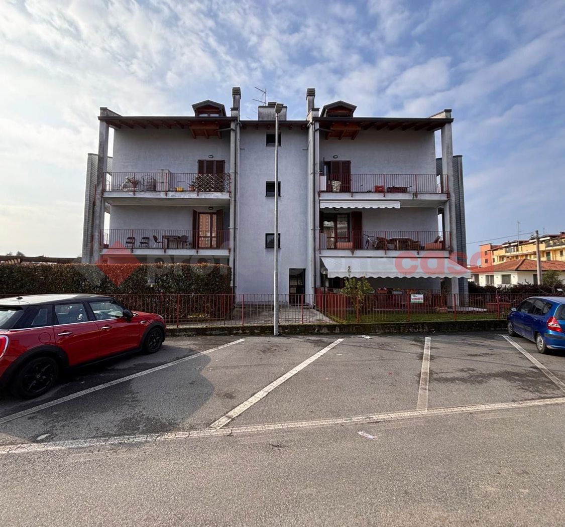Bilocale in vendita a Sesto Calende
