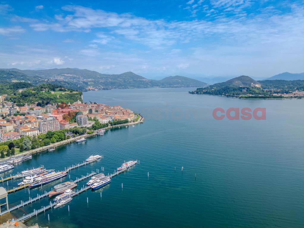 Villa con giardino a Arona