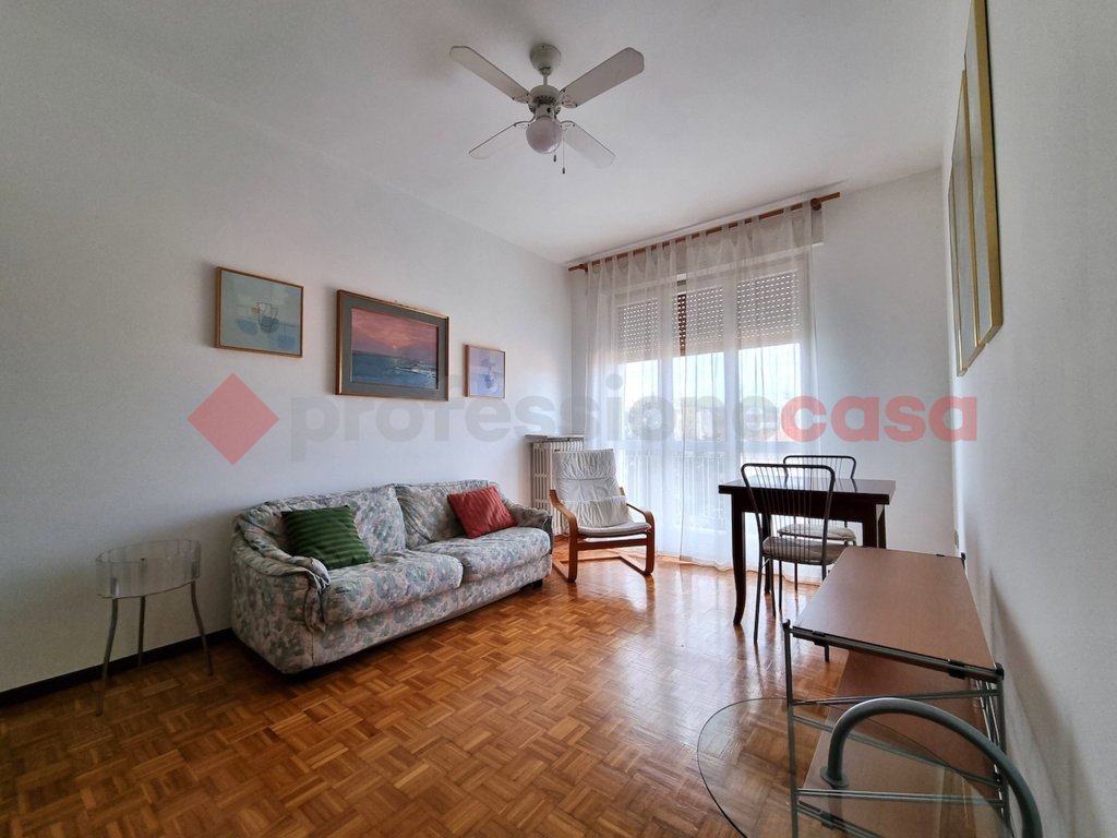 Bilocale arredato in affitto a Arona