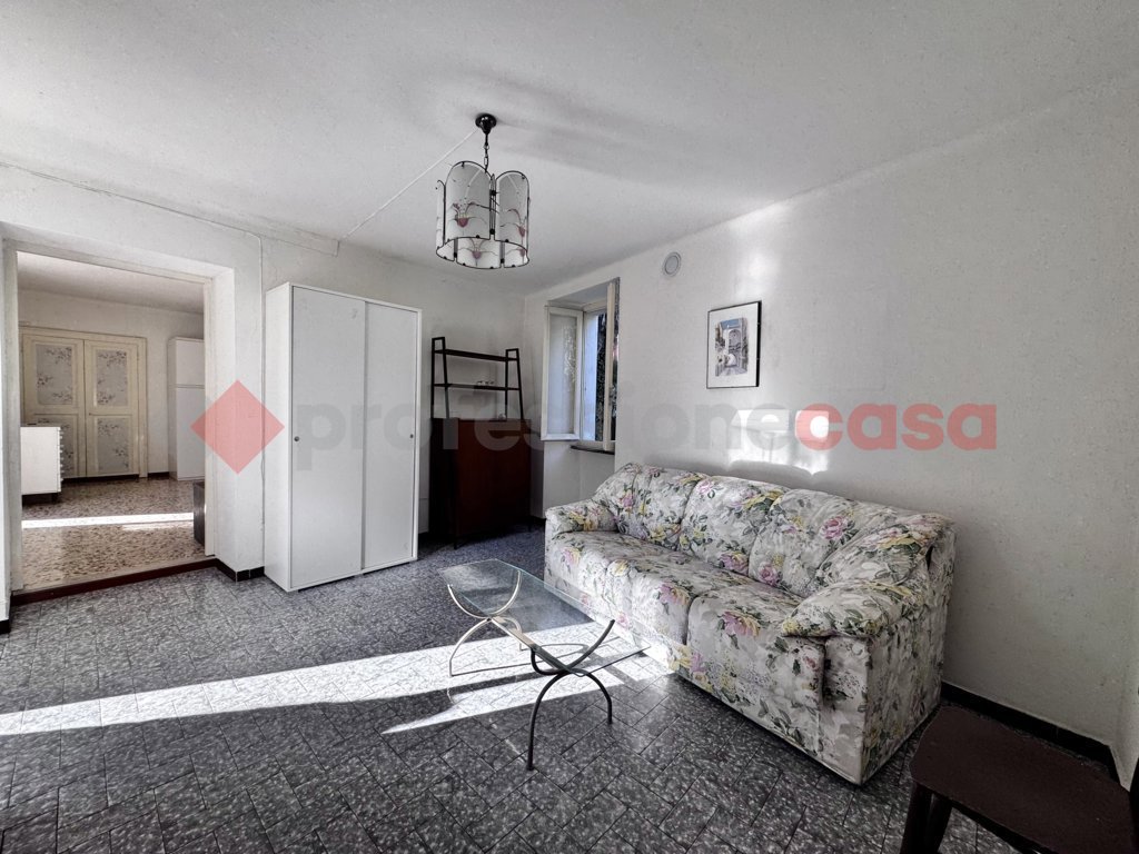 Casa indipendente vista lago a Arona