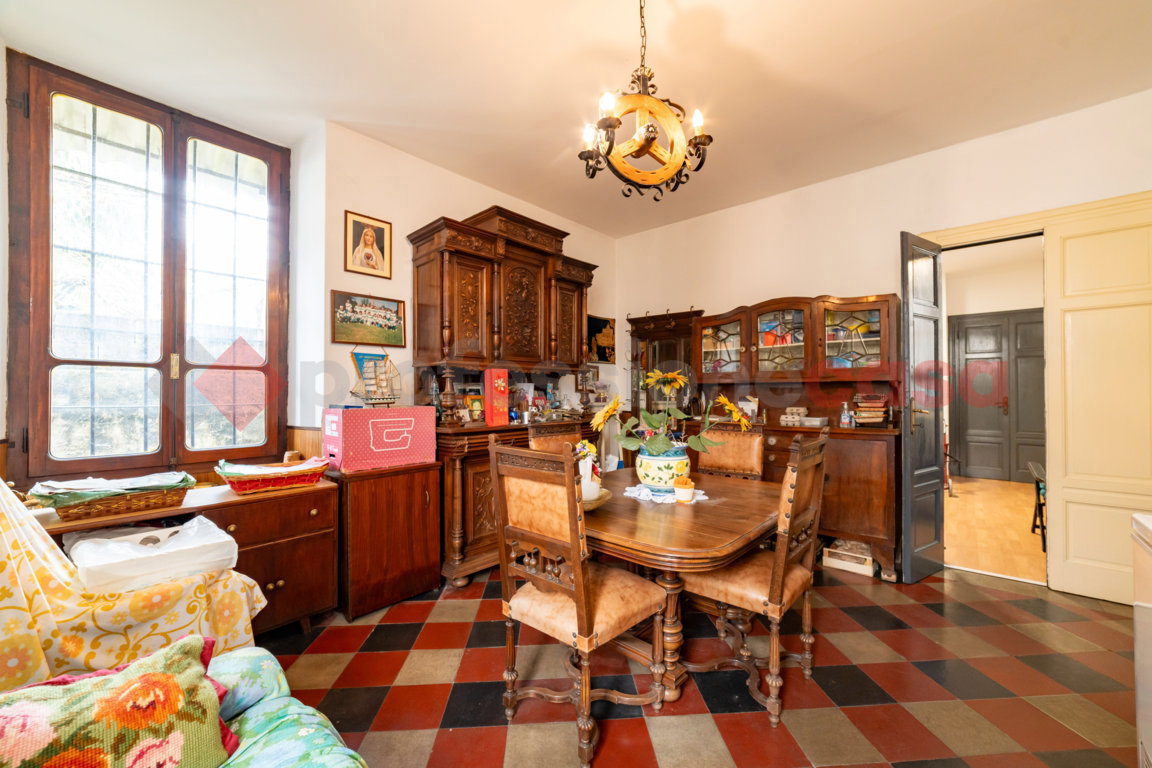 Casa indipendente con giardino a Paruzzaro