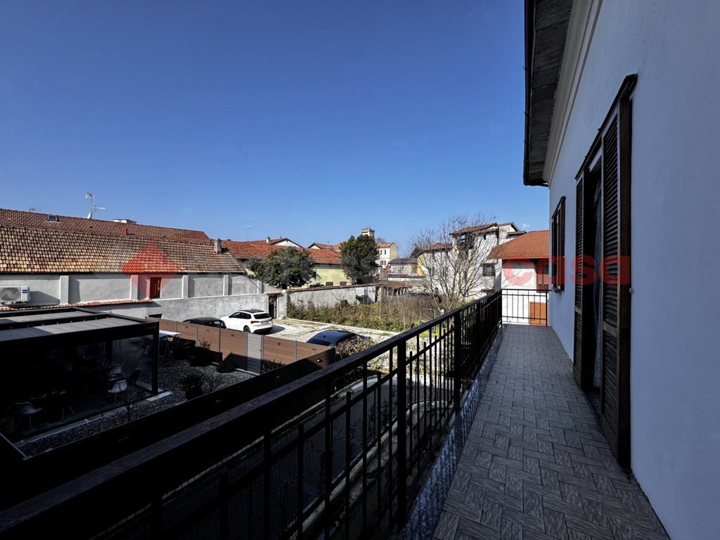 Casa indipendente in vendita a Castelletto Sopra Ticino