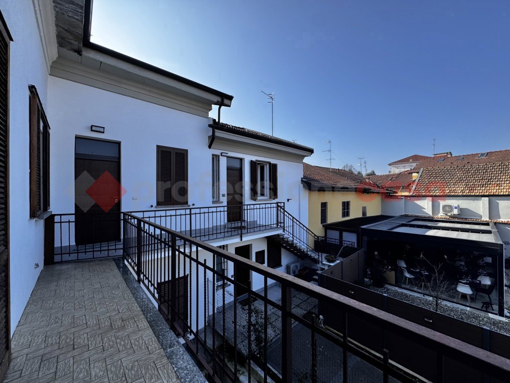 Casa indipendente in vendita a Castelletto Sopra Ticino