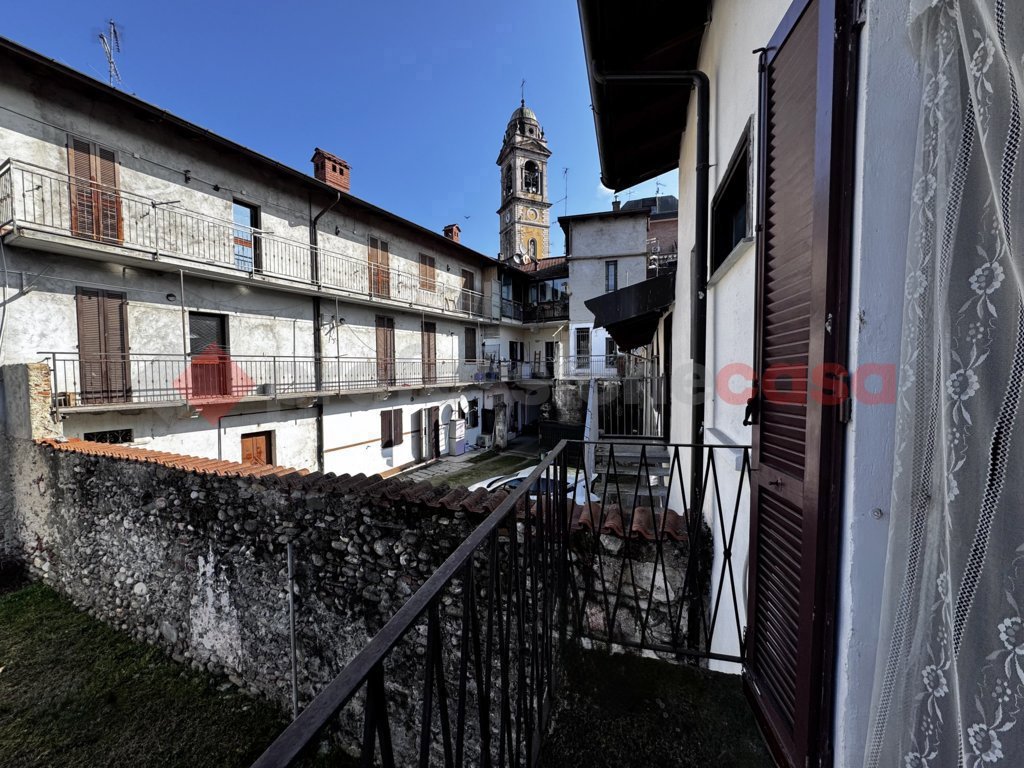 Casa indipendente in vendita a Castelletto Sopra Ticino