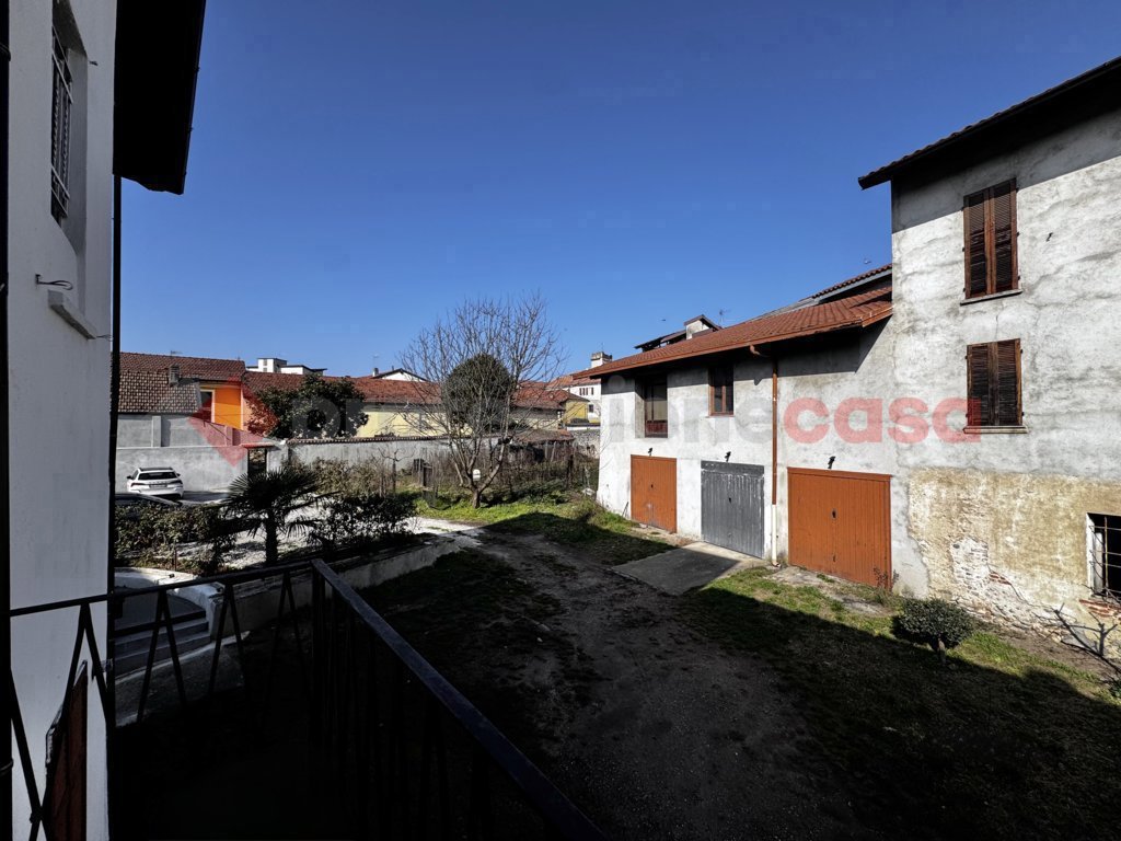 Casa indipendente in vendita a Castelletto Sopra Ticino