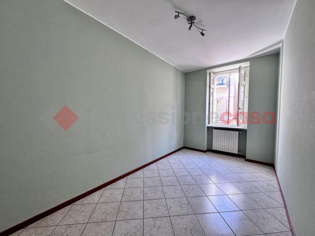 Trilocale in affitto a Arona