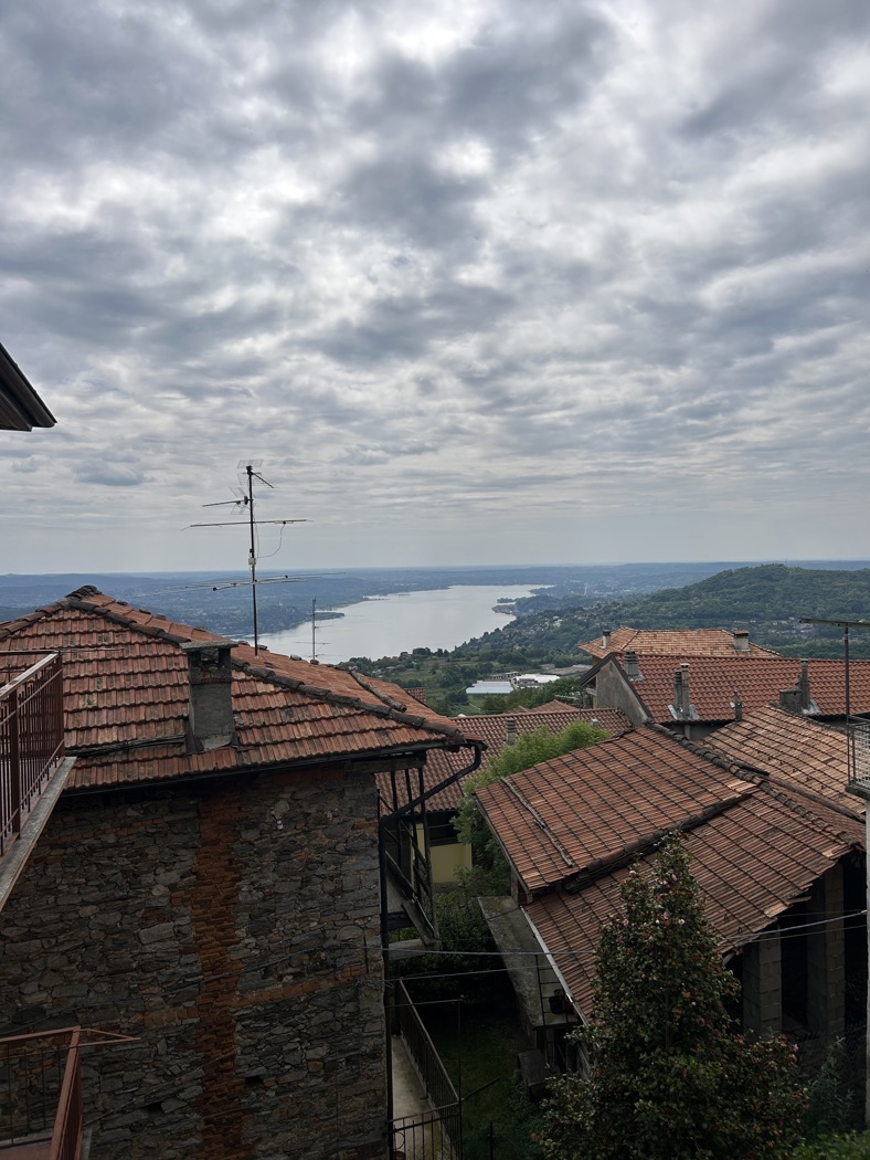 Trilocale vista lago a Nebbiuno