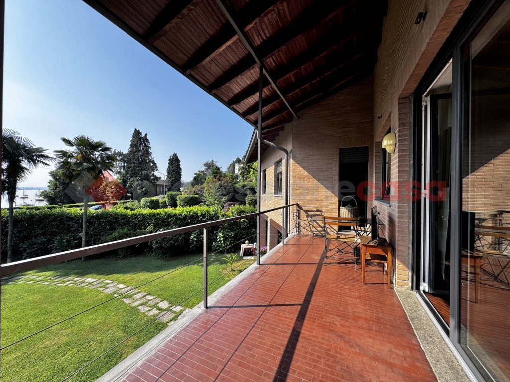 Villa in vendita a Meina