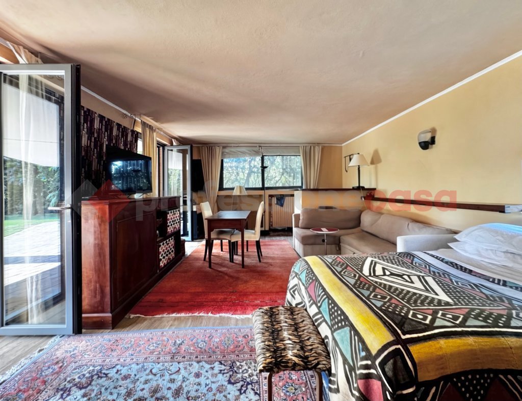 Villa in vendita a Meina