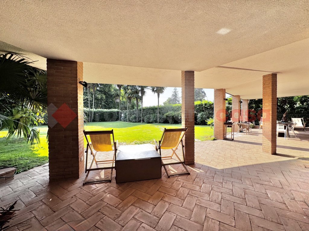 Villa in vendita a Meina