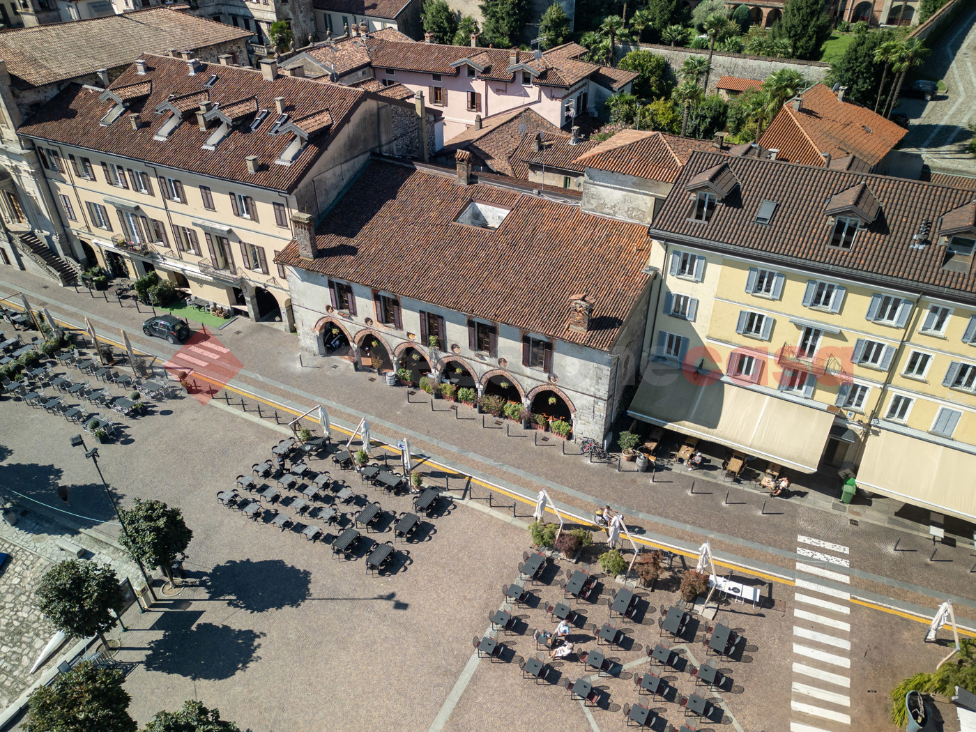 Stabile/Palazzo vista lago a Arona