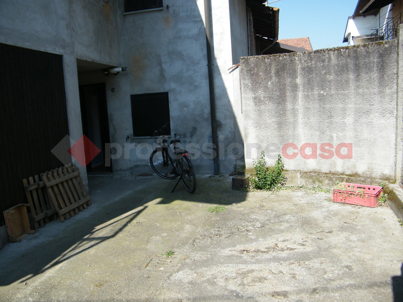 Casa indipendente ristrutturata a Varallo Pombia